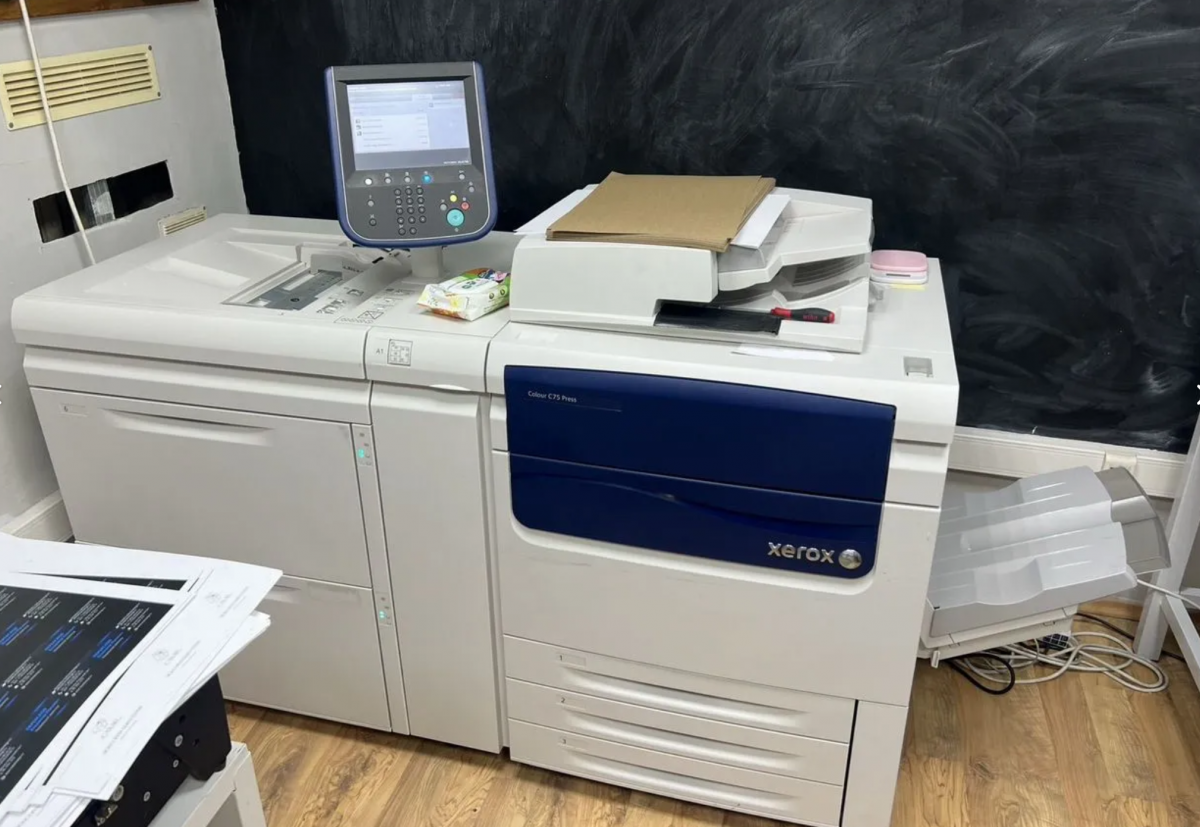 МФУ Xerox C75 с пробегом